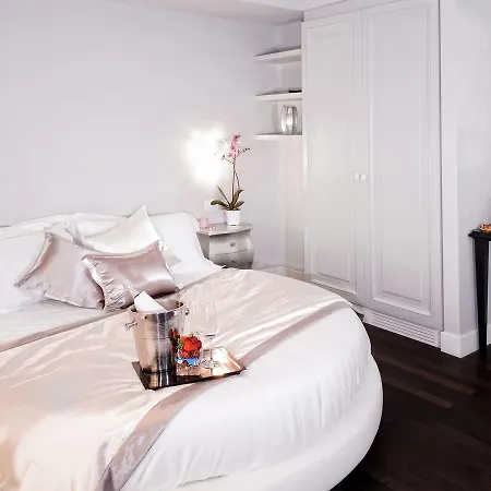 Piazza Di Spagna De Charme بيت ضيافة 4*