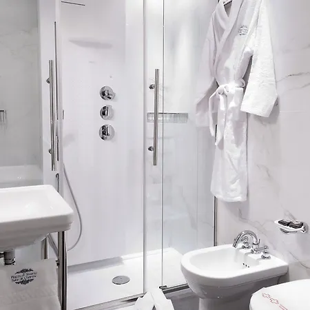 Piazza Di Spagna De Charme 4* روما