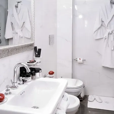 بيت ضيافة Piazza Di Spagna De Charme 4*