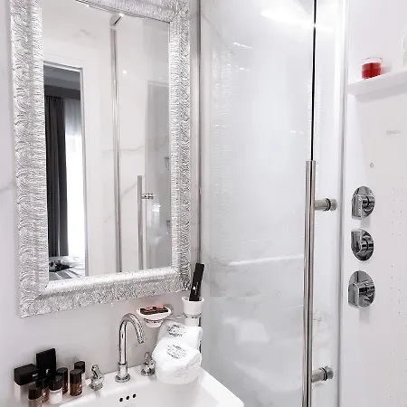 Piazza Di Spagna De Charme 4* روما