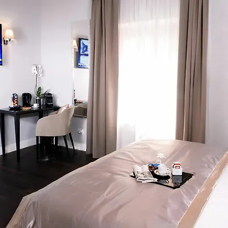 Piazza Di Spagna De Charme 3* Rzym